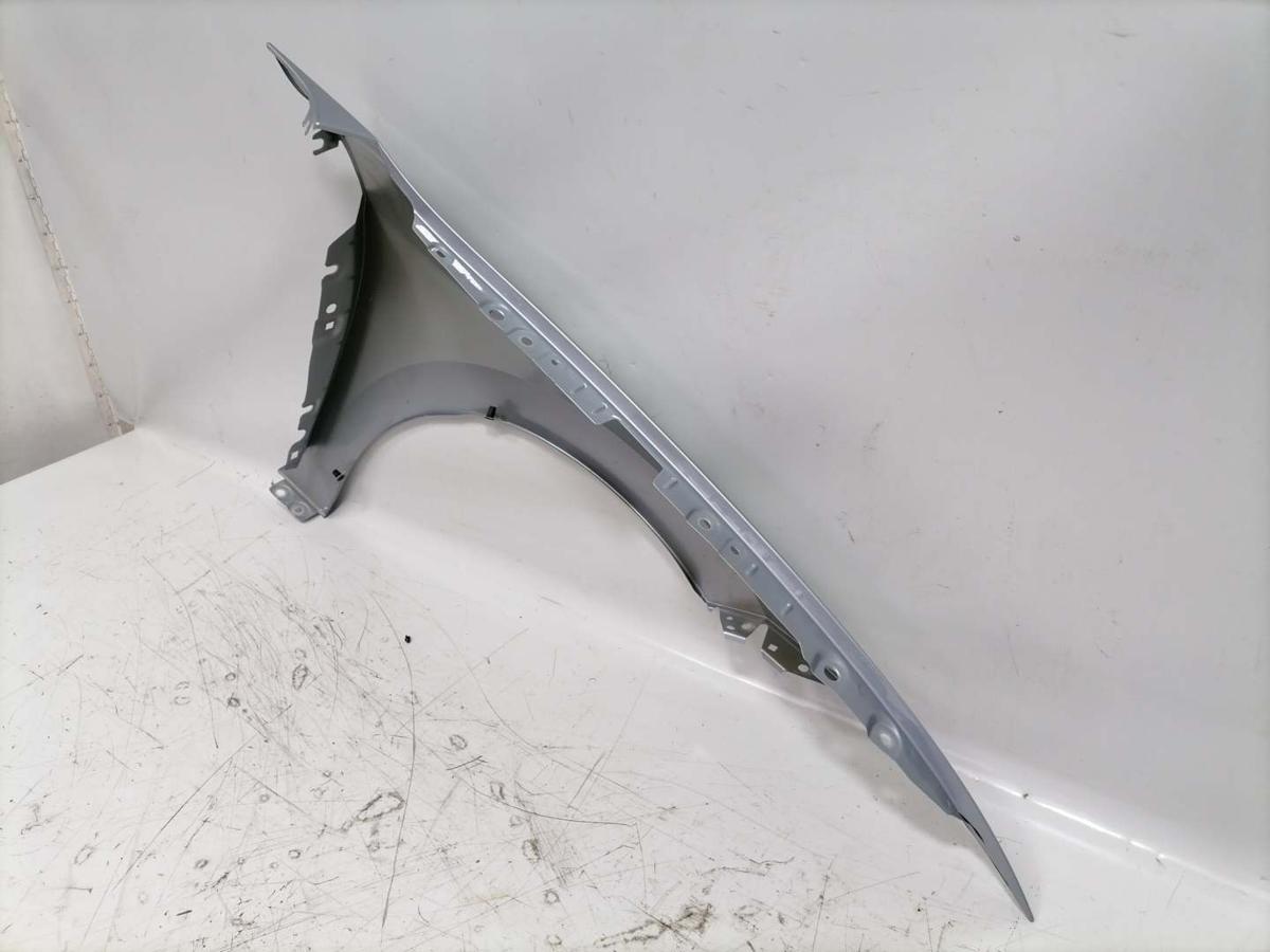 VW Passat B9 original Kotflügel vorn links LM7P Oyster Silver Bj.2024